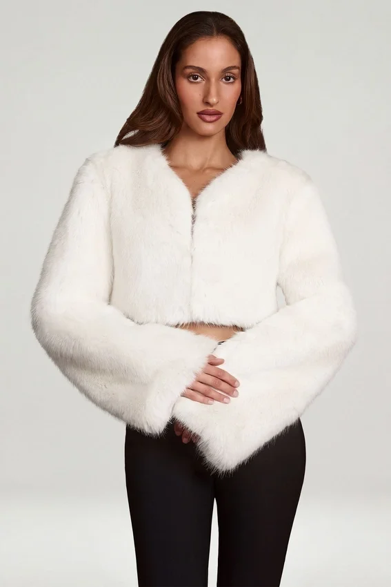 Almerinda Faux Fur Cropped Bolero in White Almerinda Faux Fur Cropped Bolero in White