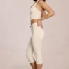 Anessa Mid-Rise Capri Jeans in Ivory Anessa Mid-Rise Capri Jeans in Ivory