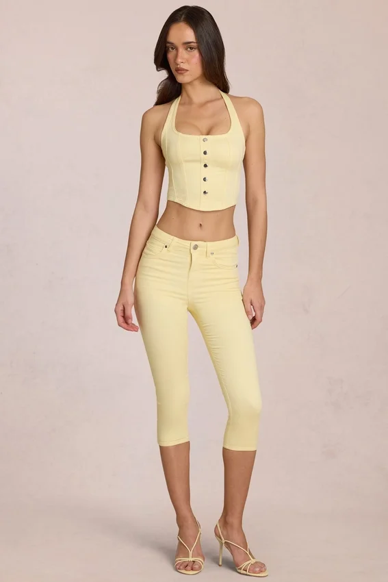 Anessa Mid-Rise Capri Jeans in Lemon Yellow Anessa Mid-Rise Capri Jeans in Lemon Yellow
