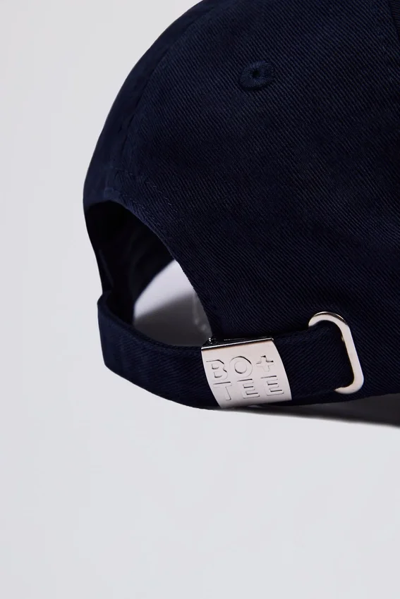 Baseball Cap in Classic Navy Baseball Cap in Classic Navy