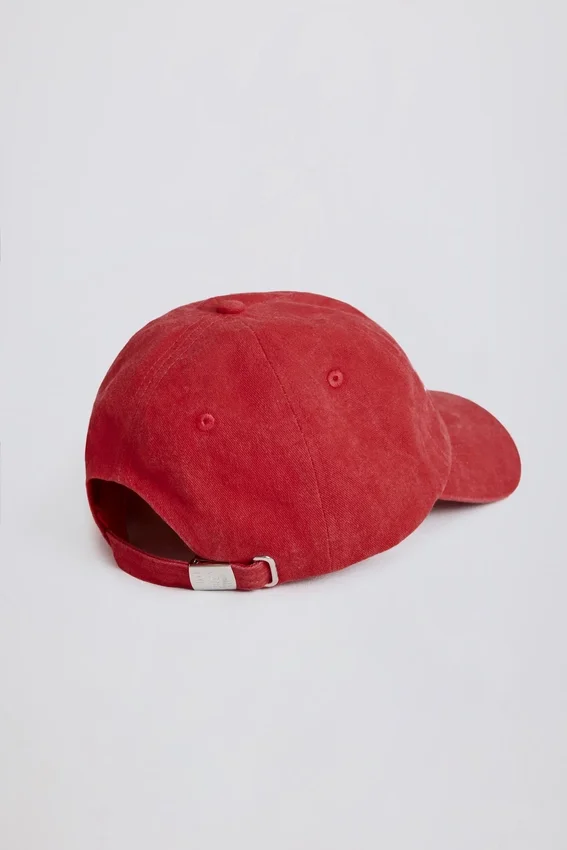 Baseball Cap in Dark Red Baseball Cap in Dark Red