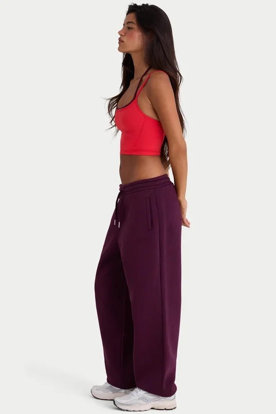 Brushed Cotton Jersey Mid-Rise Relaxed Joggers in Burgundy Brushed Cotton Jersey Mid-Rise Relaxed Joggers in Burgundy