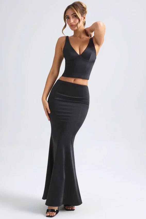 Ceres Mid-Rise Fishtail Maxi Skirt in Black Ceres Mid-Rise Fishtail Maxi Skirt in Black