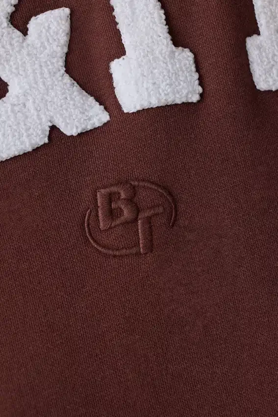 Oversized Crew Neck Sweatshirt in Mahogany Oversized Crew Neck Sweatshirt in Mahogany