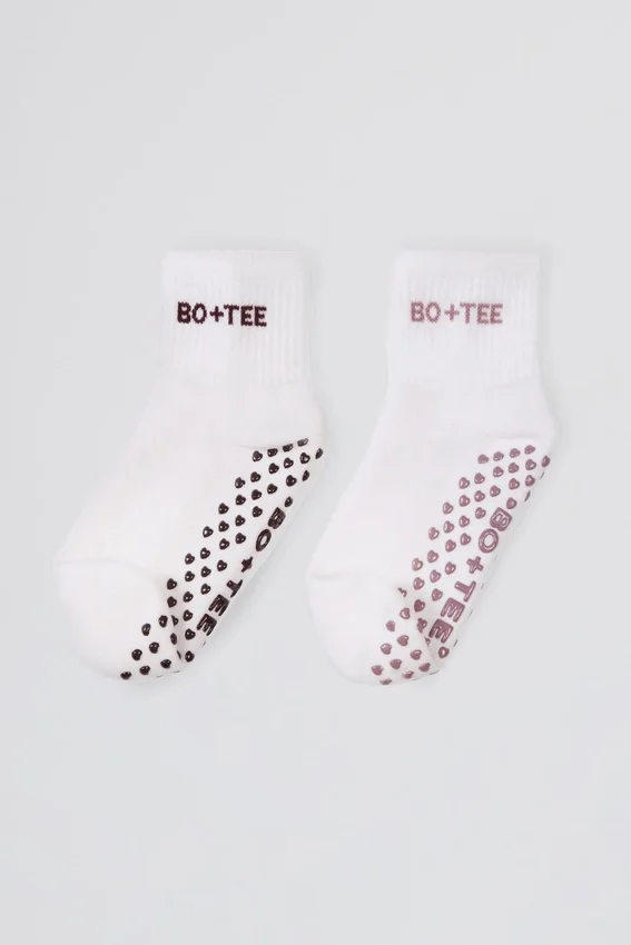 Pilates 2-Pack Socks Bundle in White Pilates 2-Pack Socks Bundle in White