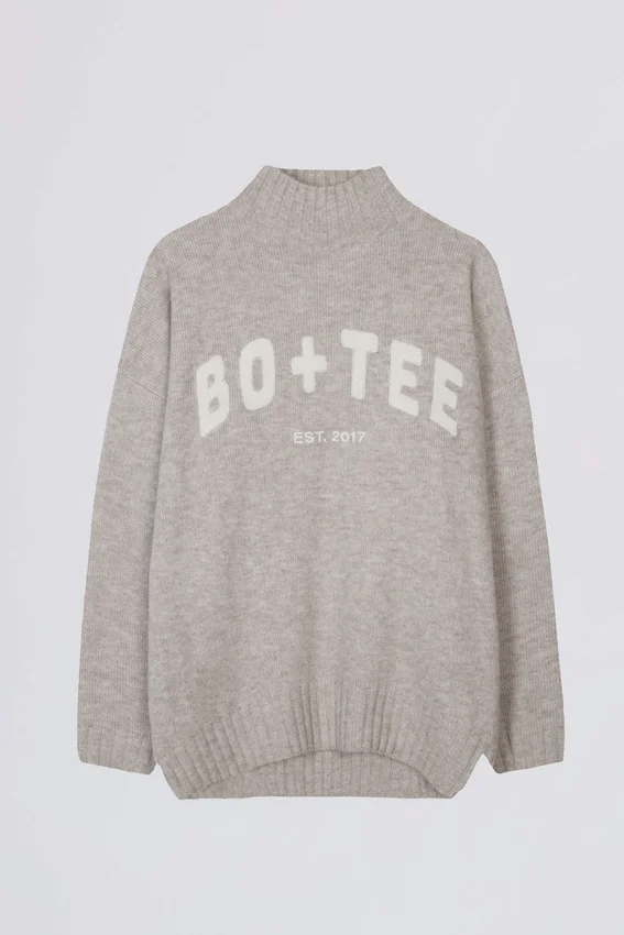 Soft Knit Oversized Jumper in Beige Soft Knit Oversized Jumper in Beige