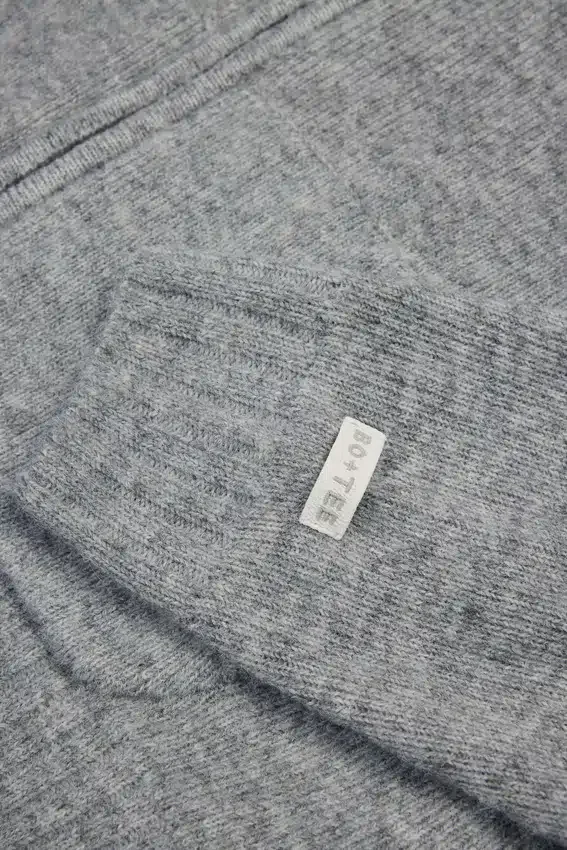 Soft Knit Zip-Up Cropped Hoodie in Grey Soft Knit Zip-Up Cropped Hoodie in Grey