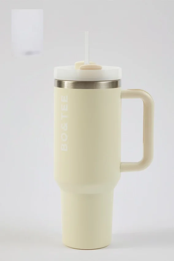 Stainless Steel Water Bottle in Cream Stainless Steel Water Bottle in Cream