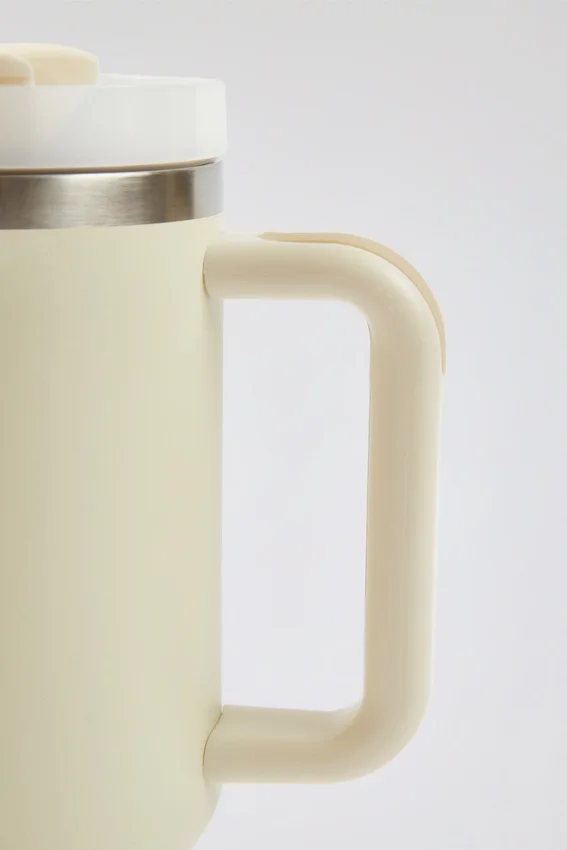 Stainless Steel Water Bottle in Cream Stainless Steel Water Bottle in Cream