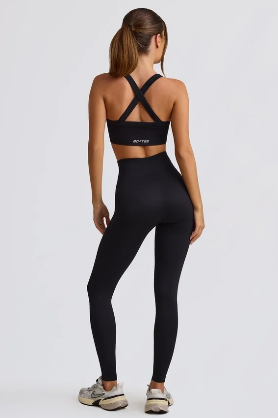 Super Sculpt Seamless High-Waist Leggings in Black Super Sculpt Seamless High-Waist Leggings in Black