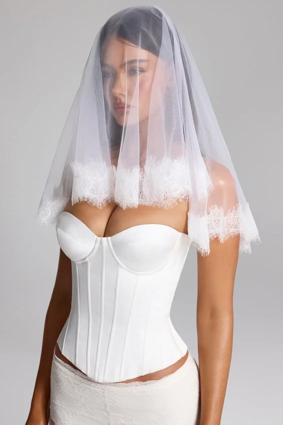 Trixie Lace-Trim Veil in White Trixie Lace-Trim Veil in White