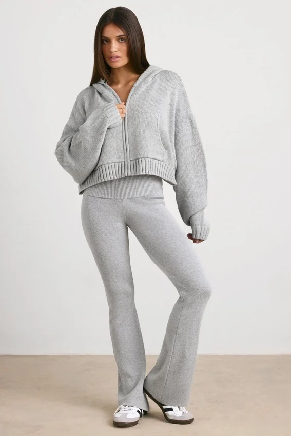 TRUE Cropped Zip Up Chunky Knit Hoodie in Heather Grey TRUE Cropped Zip Up Chunky Knit Hoodie in Heather Grey