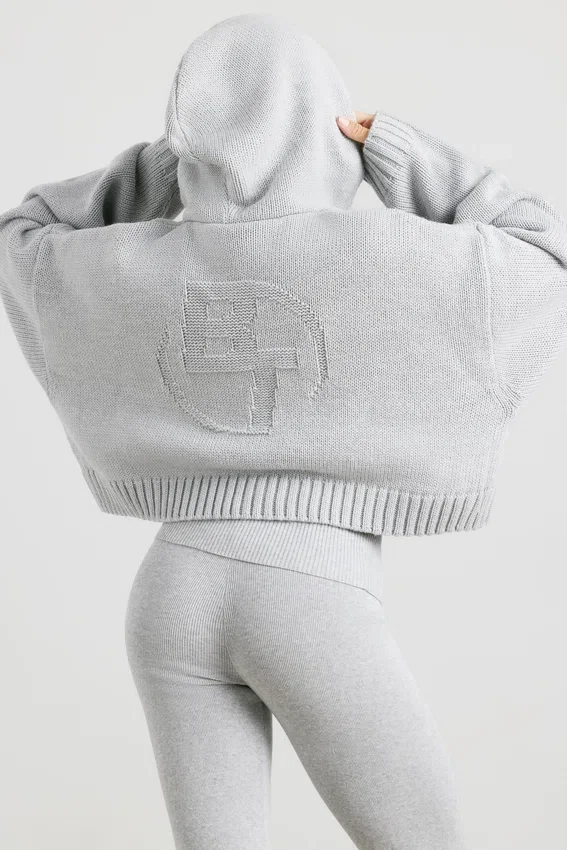 TRUE Cropped Zip Up Chunky Knit Hoodie in Heather Grey TRUE Cropped Zip Up Chunky Knit Hoodie in Heather Grey