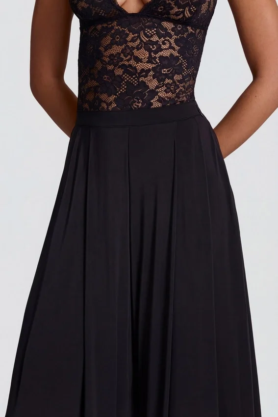 Zafira Soft Jersey Mid-Rise Wide-Leg Trousers in Black Zafira Soft Jersey Mid-Rise Wide-Leg Trousers in Black